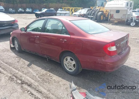 2002 Toyota Camry Le V6 from USA, damaged, VIN 4T1BF32K52U015947